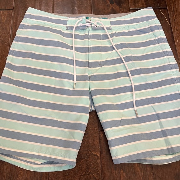 Bonobos Flat Front Blue Stripe Swim Trunks size Small - Picture 2 of 7